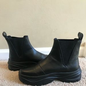 Black chunky platform boot booties